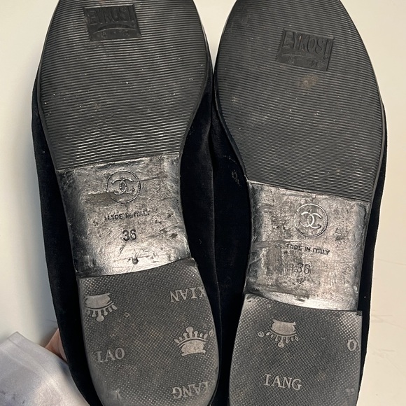 CHANEL Black Leather Loafers with Bow - Picture 11 of 13